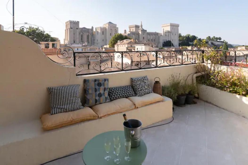 Magnifique Appartement De Charme Avec Vue Sur Le Palais Des Papes A Avignon Wifi Gratuit Ngoại thất bức ảnh